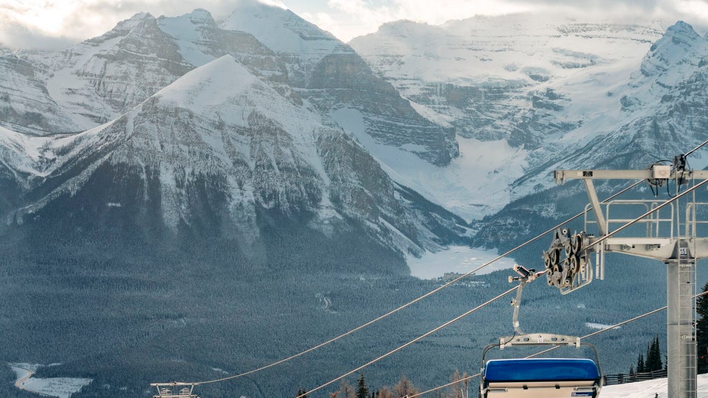 Lake Louise Ski Resort_Chairlift Scenic View_Canadian Rockies_(c): Lake Louise Ski Resort