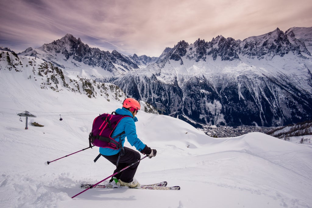 Chamonix_Freeride under Mont Blanc_(c): Shutterstock