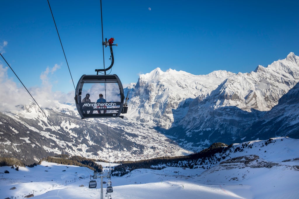 Grindelwald_Scenic Gondola_(c): Jungfrau Region Tourismus AG