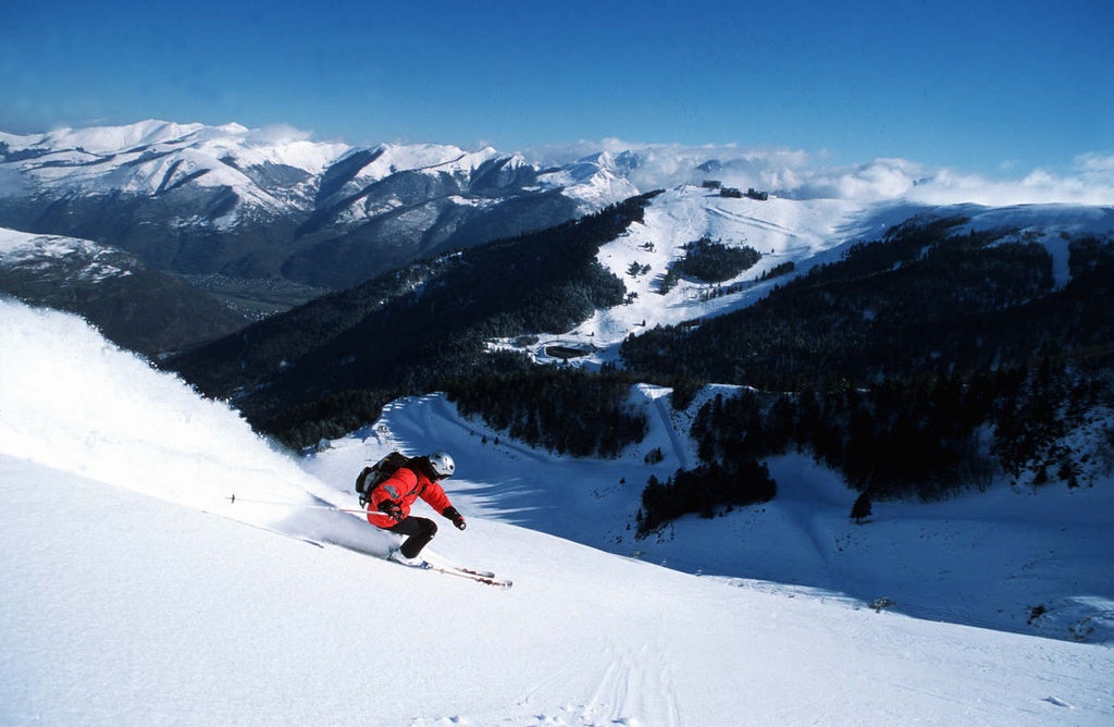 Ski sur les pentes de Luchon Superbagnères