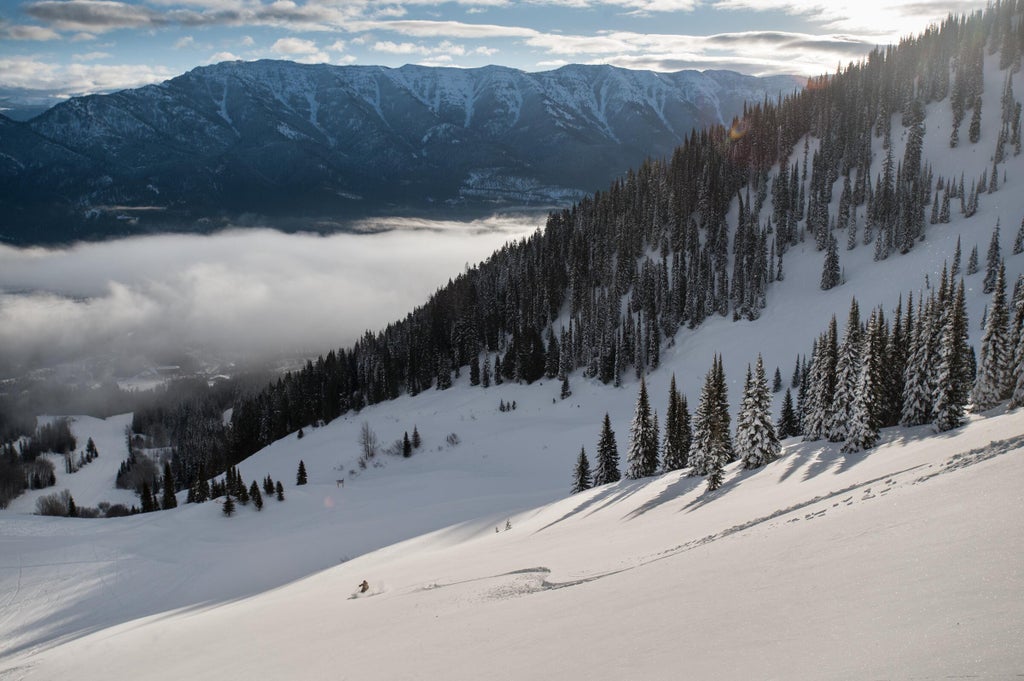 Medium-2400px-27079-Fernie-©Destination BC:Dave Heath