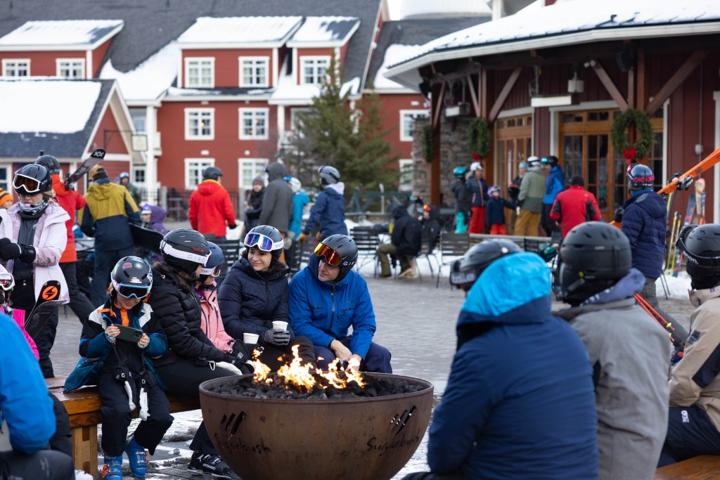 Sugarbush_Fire Pit Apres Ski_(c): Sugarbush Resort