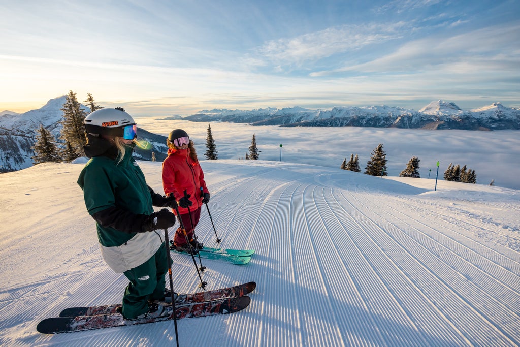 Revelstoke (c) Hywel Williams NatSegal Reeve 23 12 29 437-FullRes