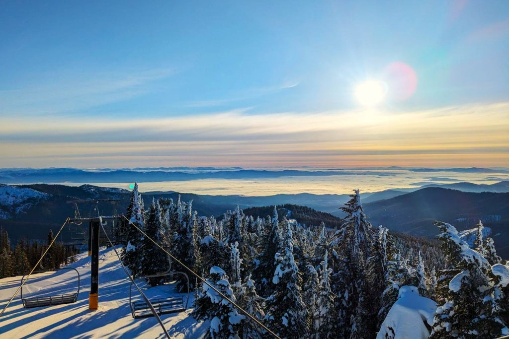 49 Degrees North Sunrise Lift