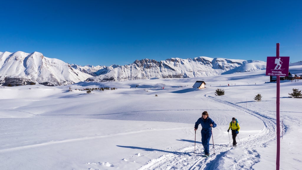 Le Devoluy_Snowshoe Trekking Trails_(c): OT Dévoluy