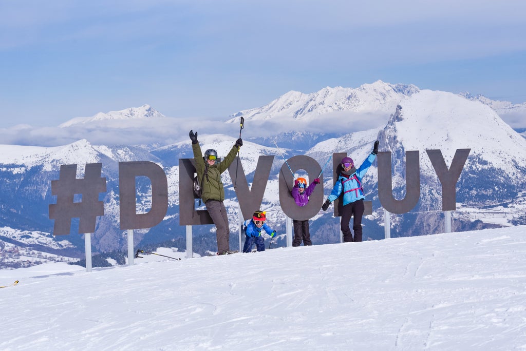 Le Devoluy_Family Photo_(c): Arzur Michaël