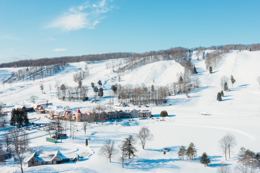 Highlands Harbor Springs_Winter Resort_Landscape_(c): The Highlands in Harbor Springs