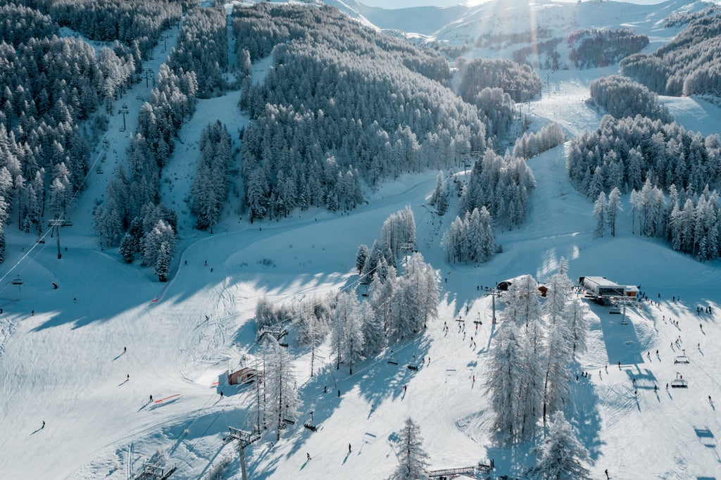 Les Orres_Sunny Day on the Slopes_(c): Willy Camus