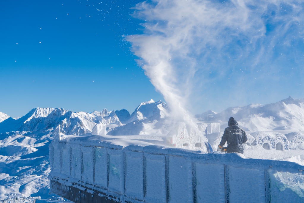 Les Menuires_Pointe de la Masse Viewpoint Snow Clearing_(c): Paul Besson