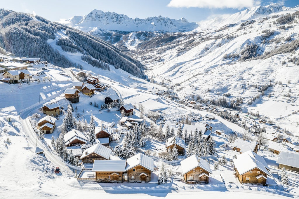 Vars_Winter Chalets_(c): Remi Morel