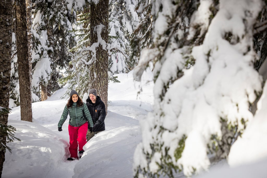 Whistler Blackcomb_Whistler Olympic Park_Snowshoe Forest Walk_(c): Tourism Whistler/Justa Jeskova