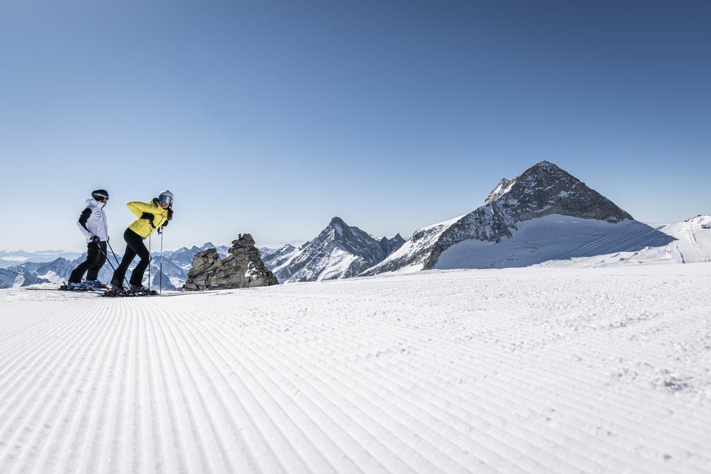 Tux winter 2022 HR-158