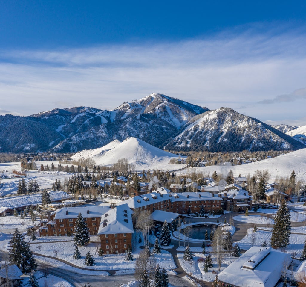 Sun Valley_Baldy_Lodge_Aerial_Winter_(c): Sun Valley Resort Photographer: © Cooper Morton