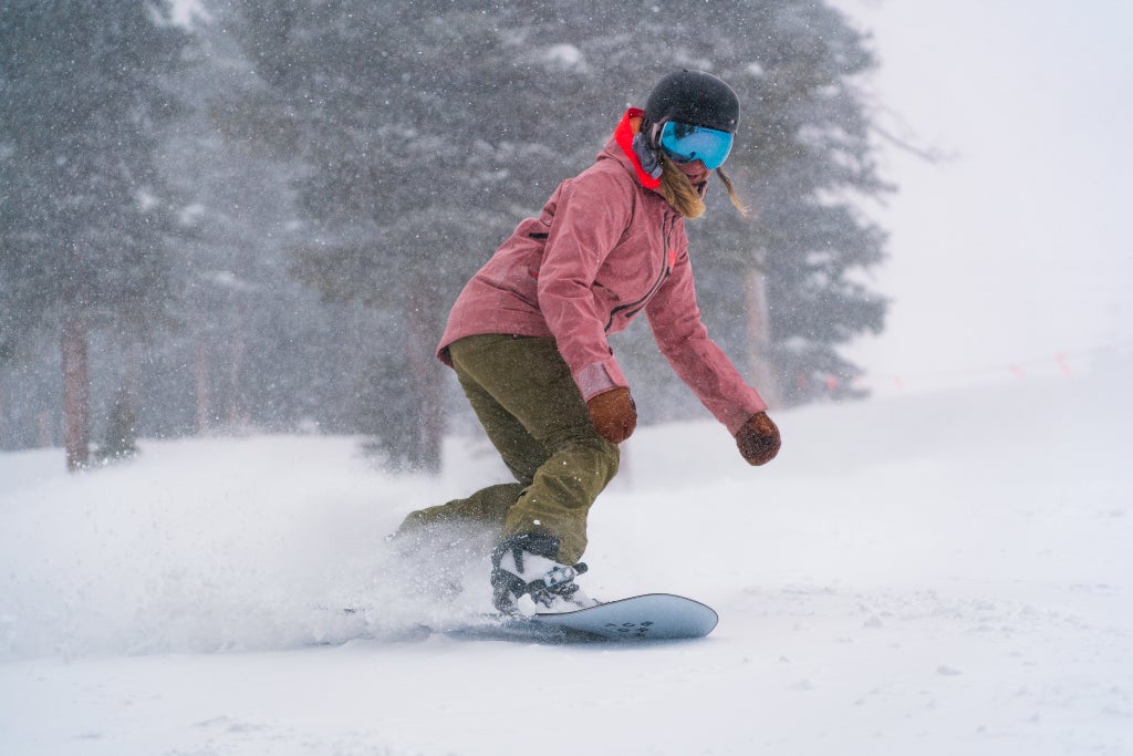 Breckenridge_Snowfall_Snowboarder_(c): Vail Resorts