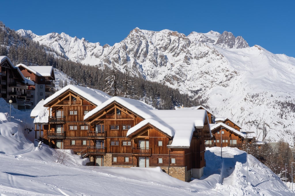 Puy St. Vincent_Wooden Chalets