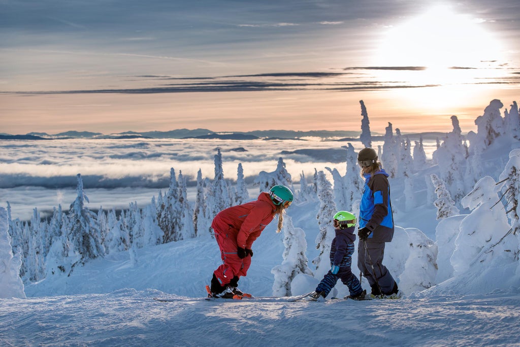Medium-2400px-25073-Big White-©Destination BC:Blake Jorgenson