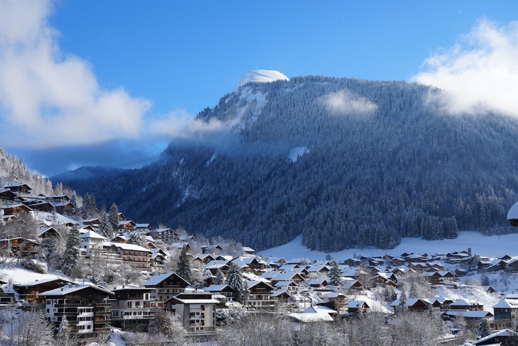 Morzine_Village view of Ressachaux_(c): OT Morzine