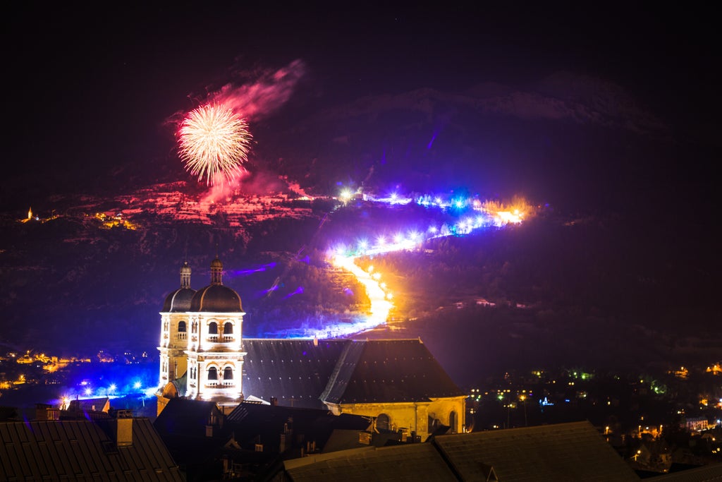 Serre Chevalier_Vauban Fireworks_(c): Thibaut Blais