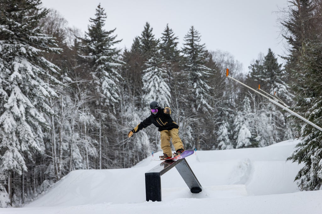 2024-12-05 SN KS Opening Day-1624