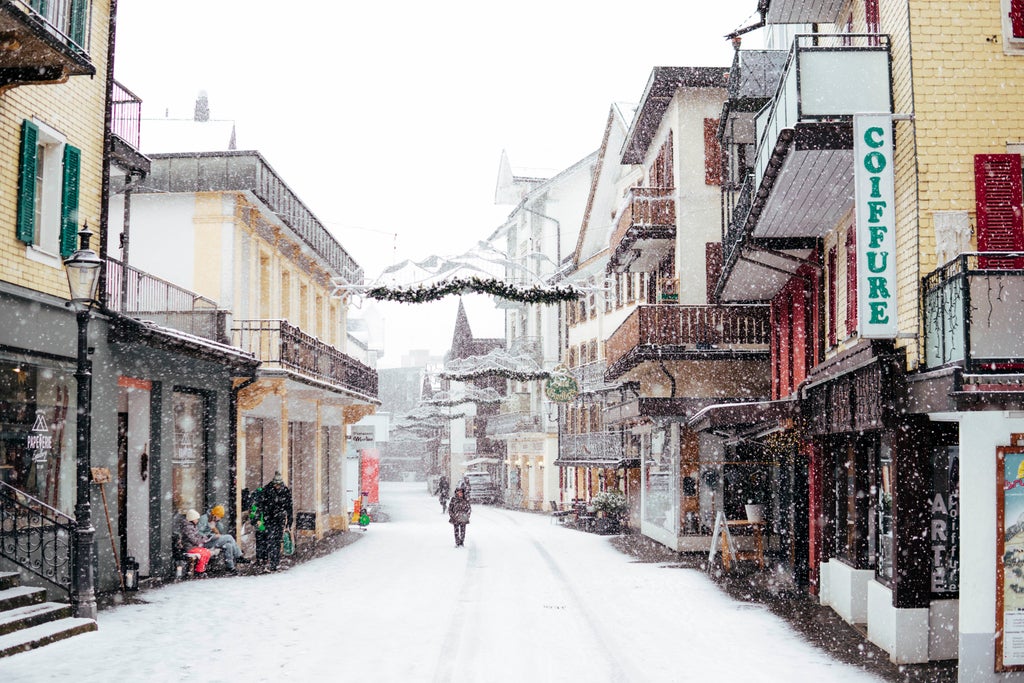 Engelberg_Village Snowy Street_(c): Engelberg-Tiltis