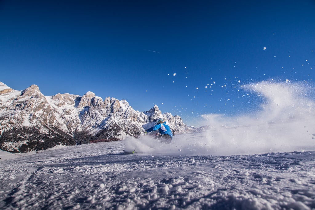 San Martino di Castrozza_Skier Shredding_(c): Alessandro Faedda
