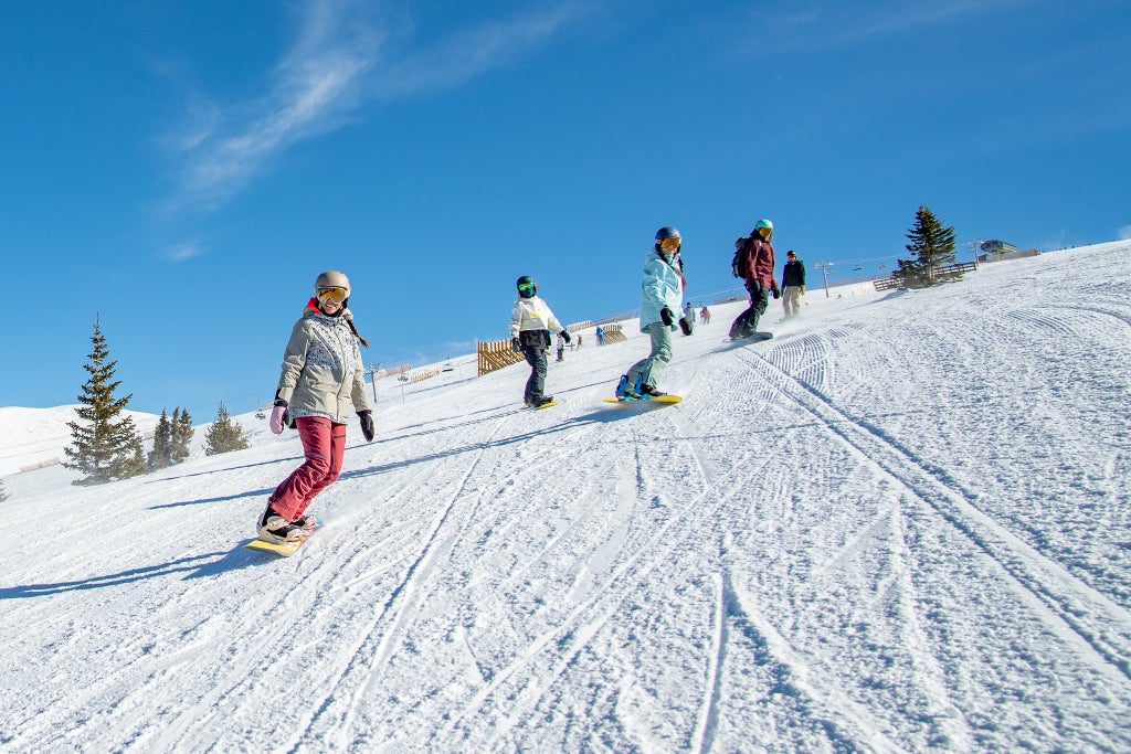 Keystone_Snowboarding girlfriends_(c): Kathleen Young