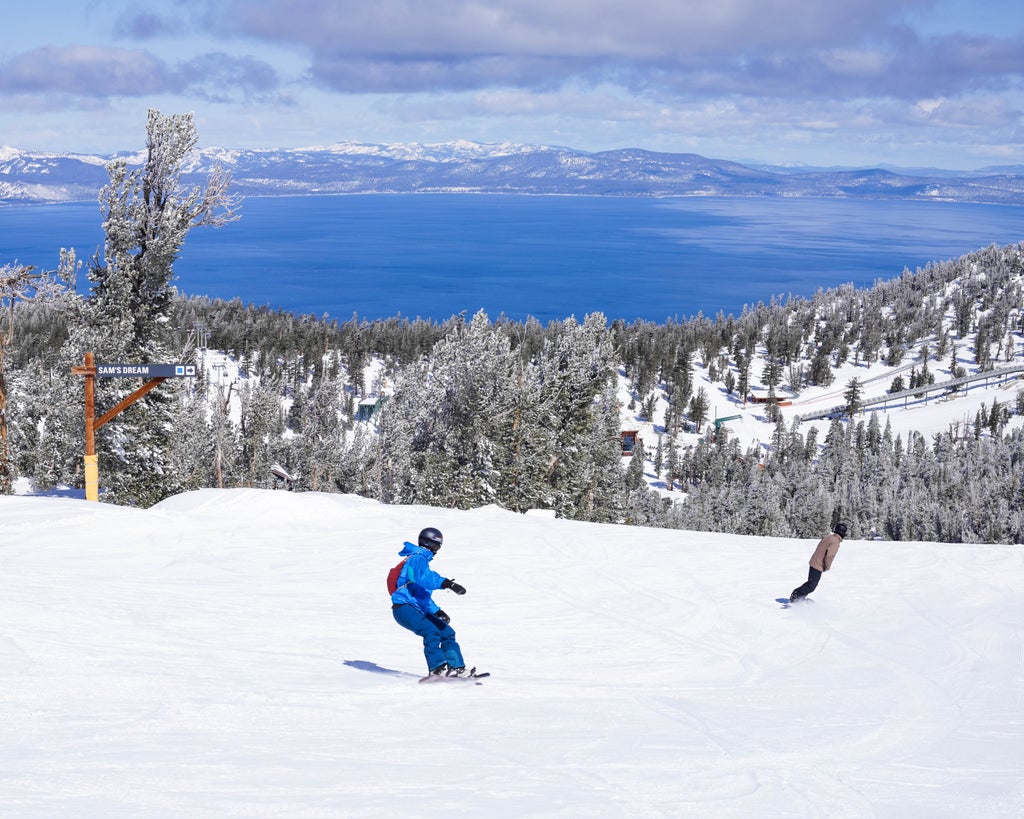 Heavenly Mountain_Snowboarders on Sam's Dream Trail_(c): Jack Morris