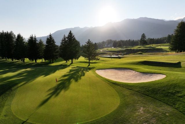 Best golf courses in the Alps. Golf Club Crans-sur-Sierre