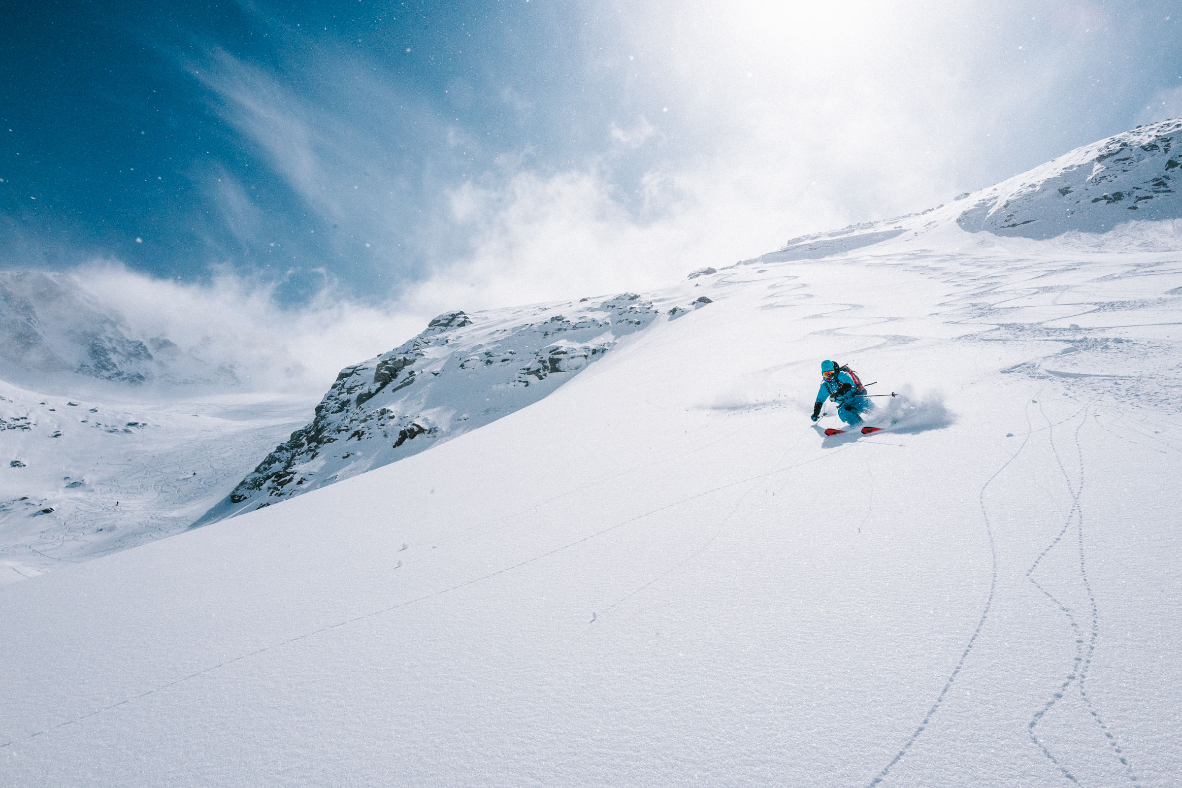 Besonders hohe Skigebiete entlang der Alpen