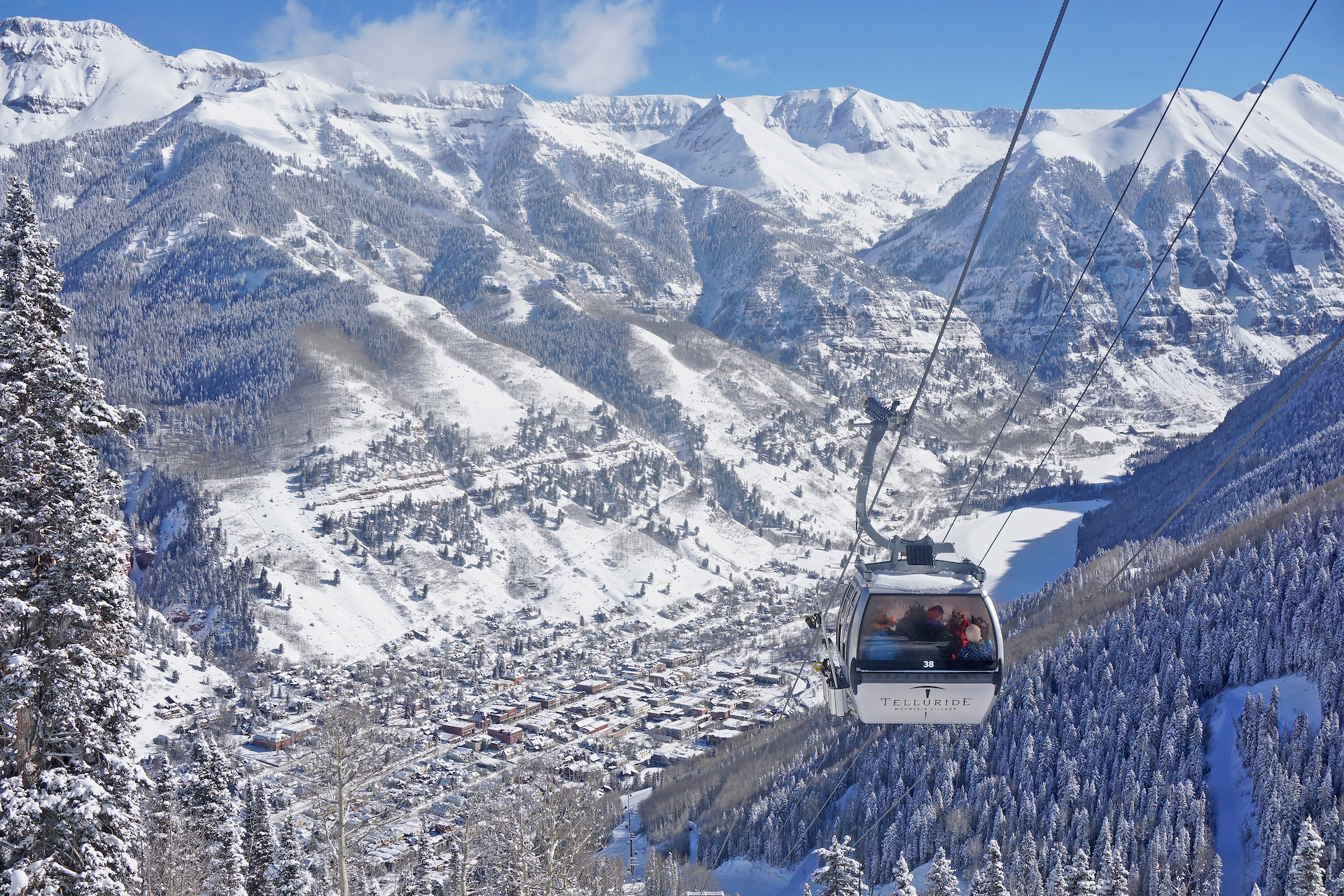 Telluride Mountain Village gondola going up mountain