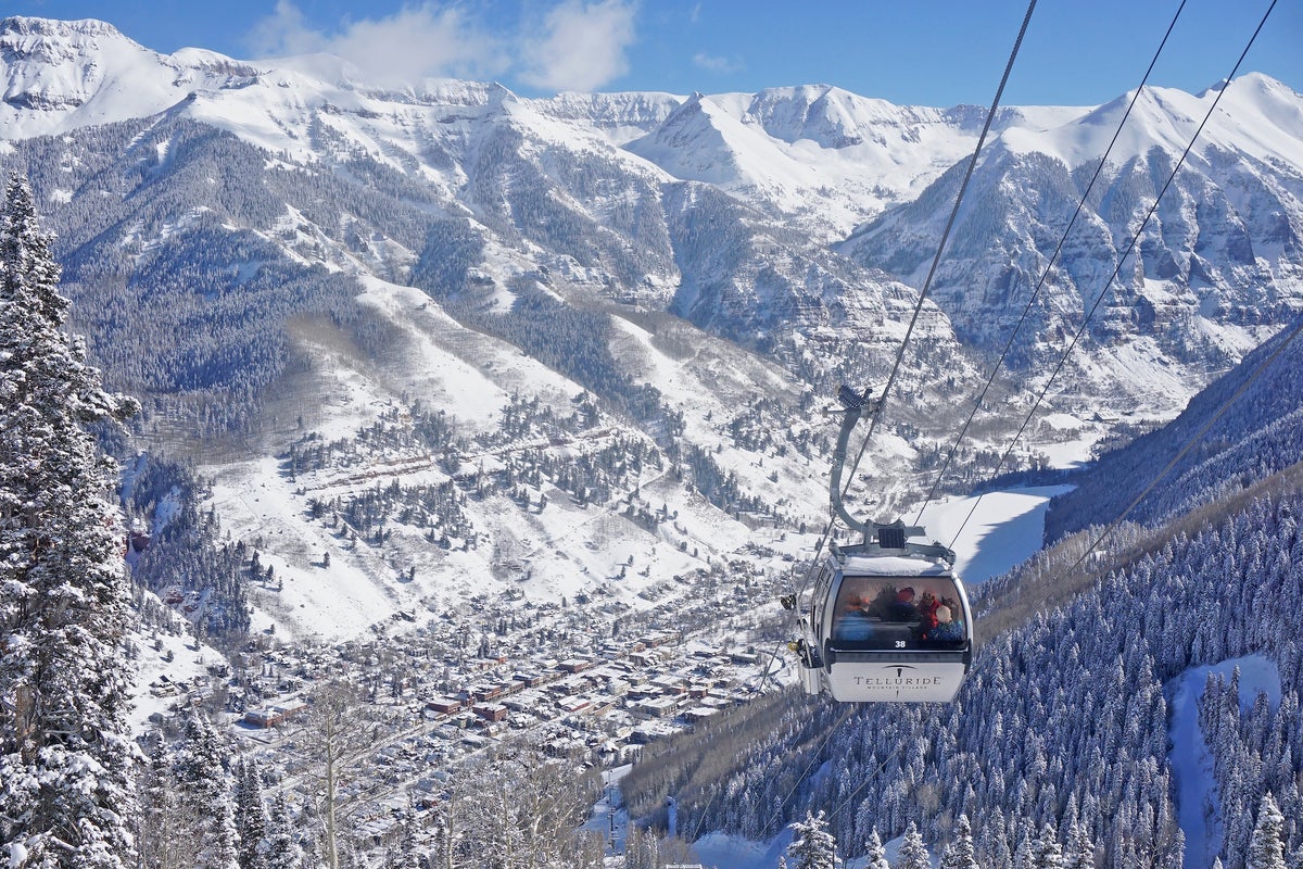 Telluride Mountain Village gondola going up mountain