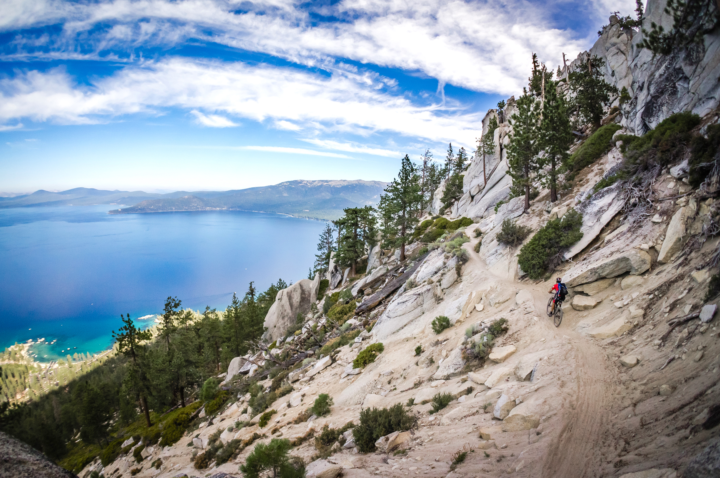 Good skiers make good mountain bikers. And, of course, vice-versa. So, it’s no wonder that America’s best ski towns morph into the best mountain biking towns each summer and early fall. Meandering through the mountains that were previously coated with snow are some of the best biking trails in America. Beyond the exhilaration factor, mountain
