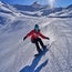 Il bianco della prima neve si mescola ai colori caldi dell’autunno e risveglia la passione di sciatori e snowboarder al Cervino Ski Paradise, il celebre comprensorio internazionale che da sabato 25 ottobre riaccoglie finalmente gli appassionati sulle piste. Situato nella splendida cornice della Valle d’Aosta e collegato sci ai piedi con Zermatt, il comprensorio si prepara a festeggiare
