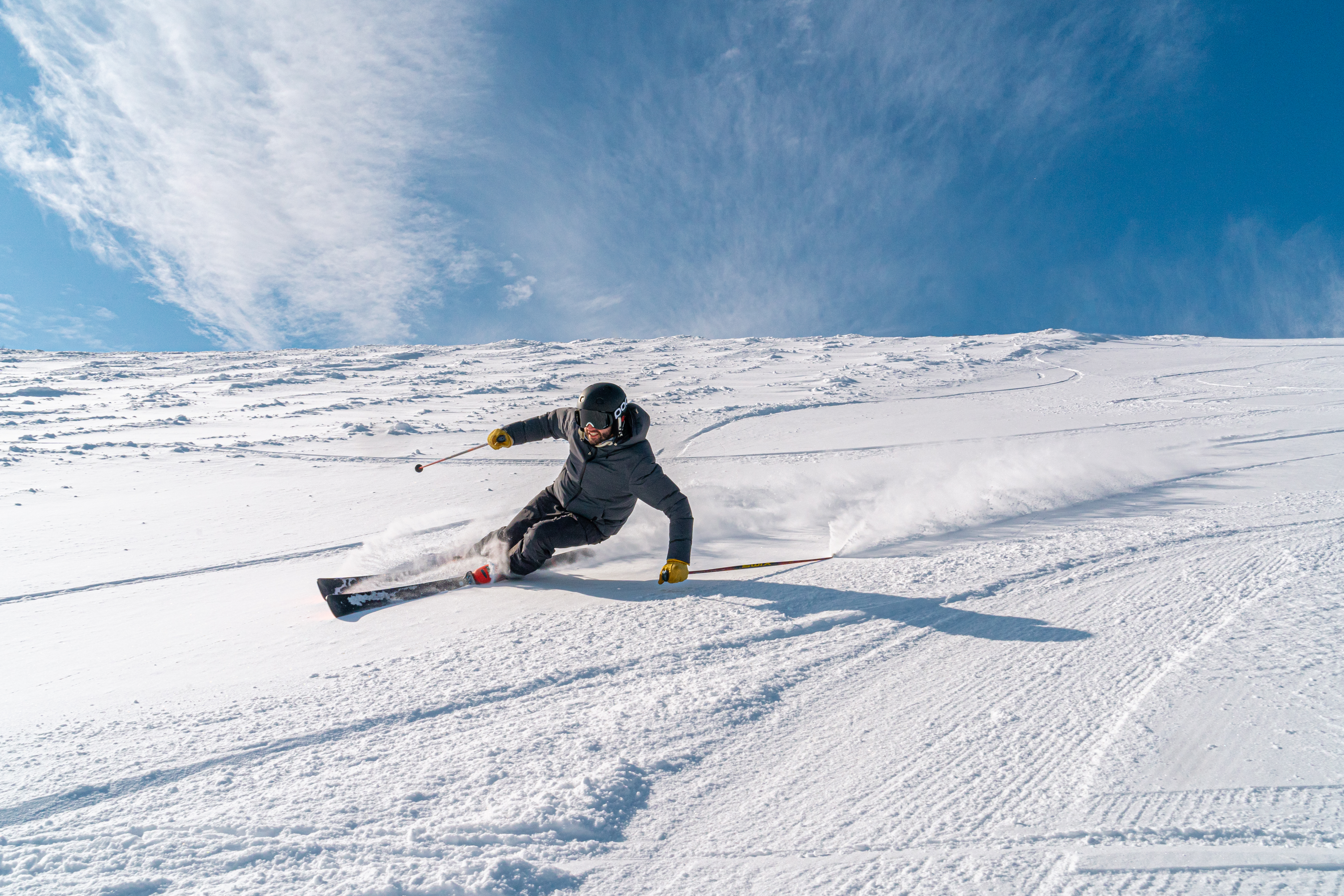 It’s never been easier to pack a powder fix into just a few days. Here’s how to make every hour on the slopes count. For us Britons, travelling to ski resorts is no easy task. Whether you fly, drive or take the train, there’s no escaping the long journeys. But with careful planning, and by
