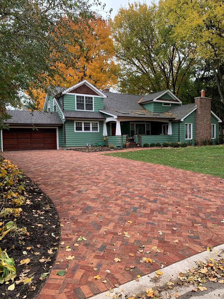 Belcrest 760 Paver