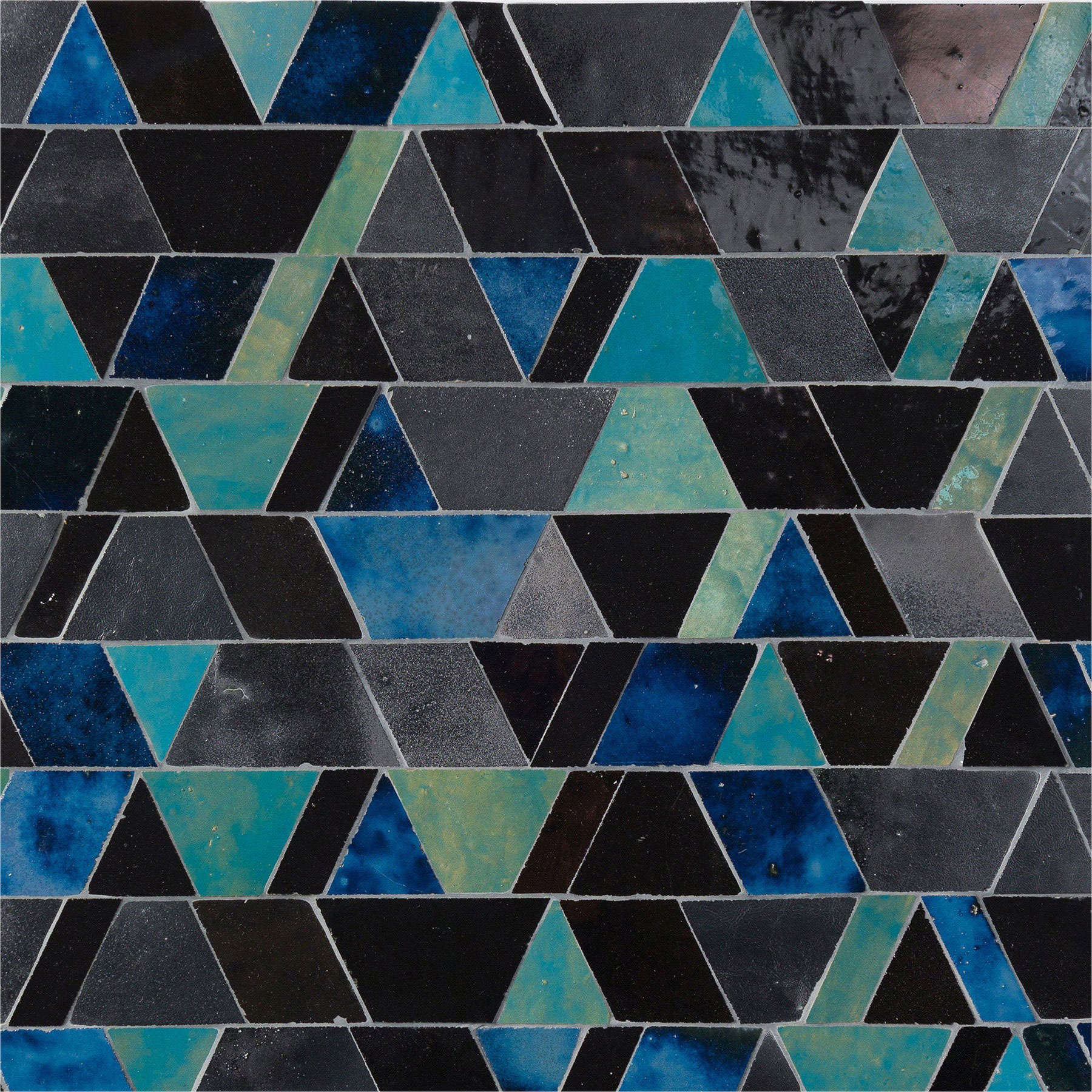 Mistral - T-145069-MSTR-AIRG-WT-MOSREV-MXF