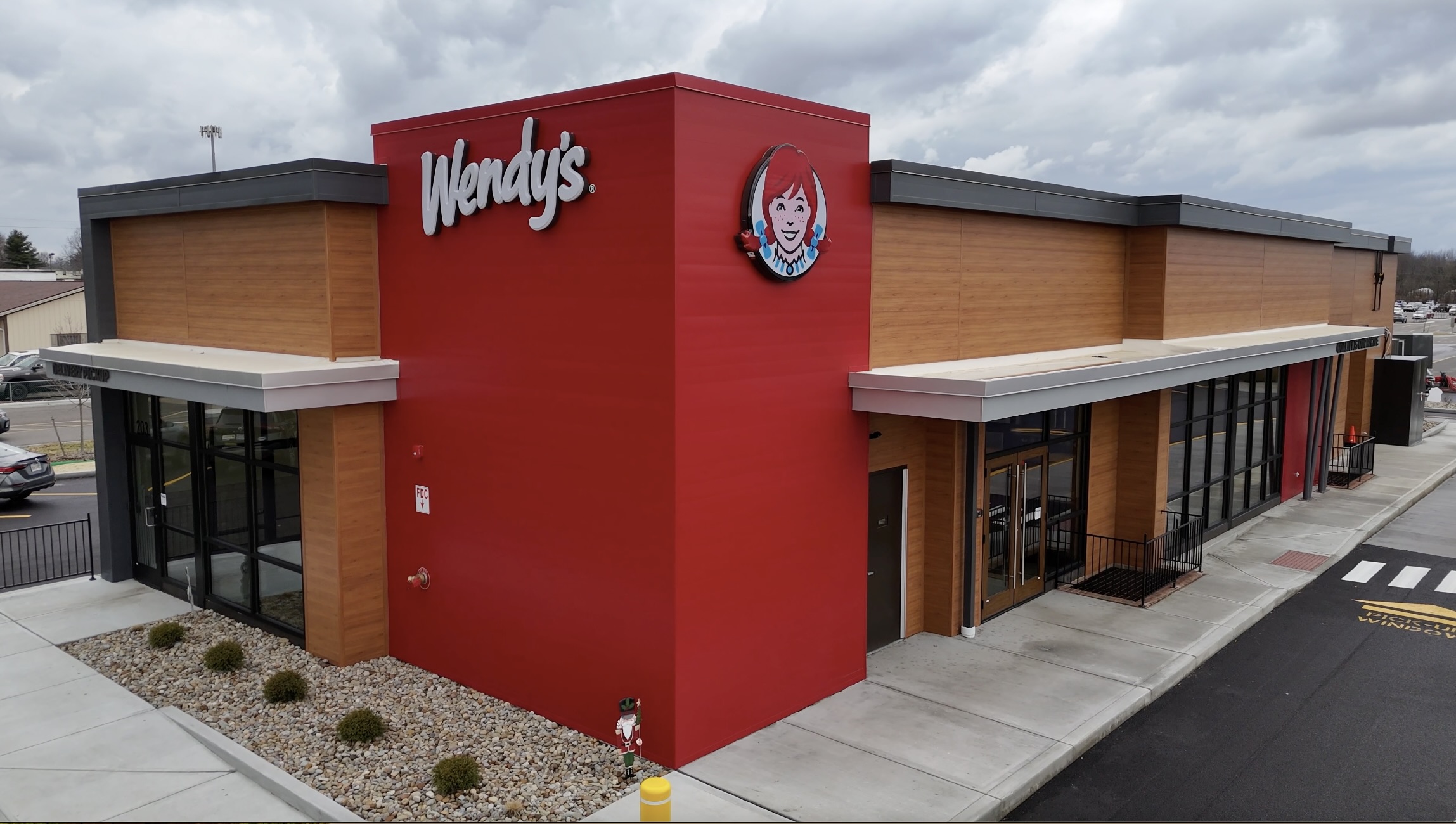 Wendy's - North Canton - Drone Shot Front and Entry Side