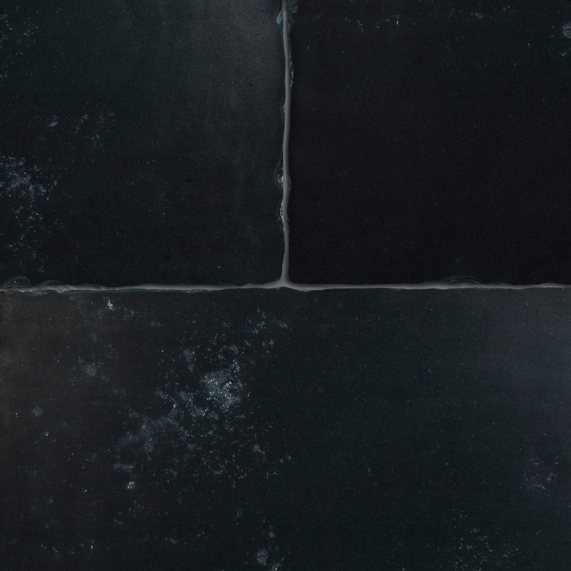 Noir - T-279219-RTC-N-FT-16X24-RACE