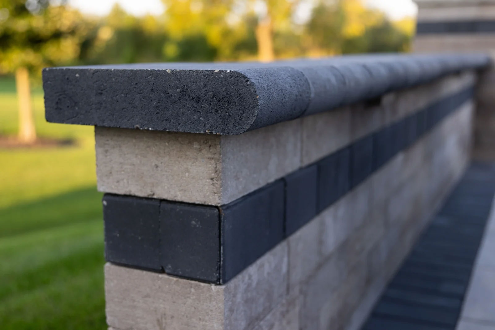 grand-crest-bullnose-pavers 3