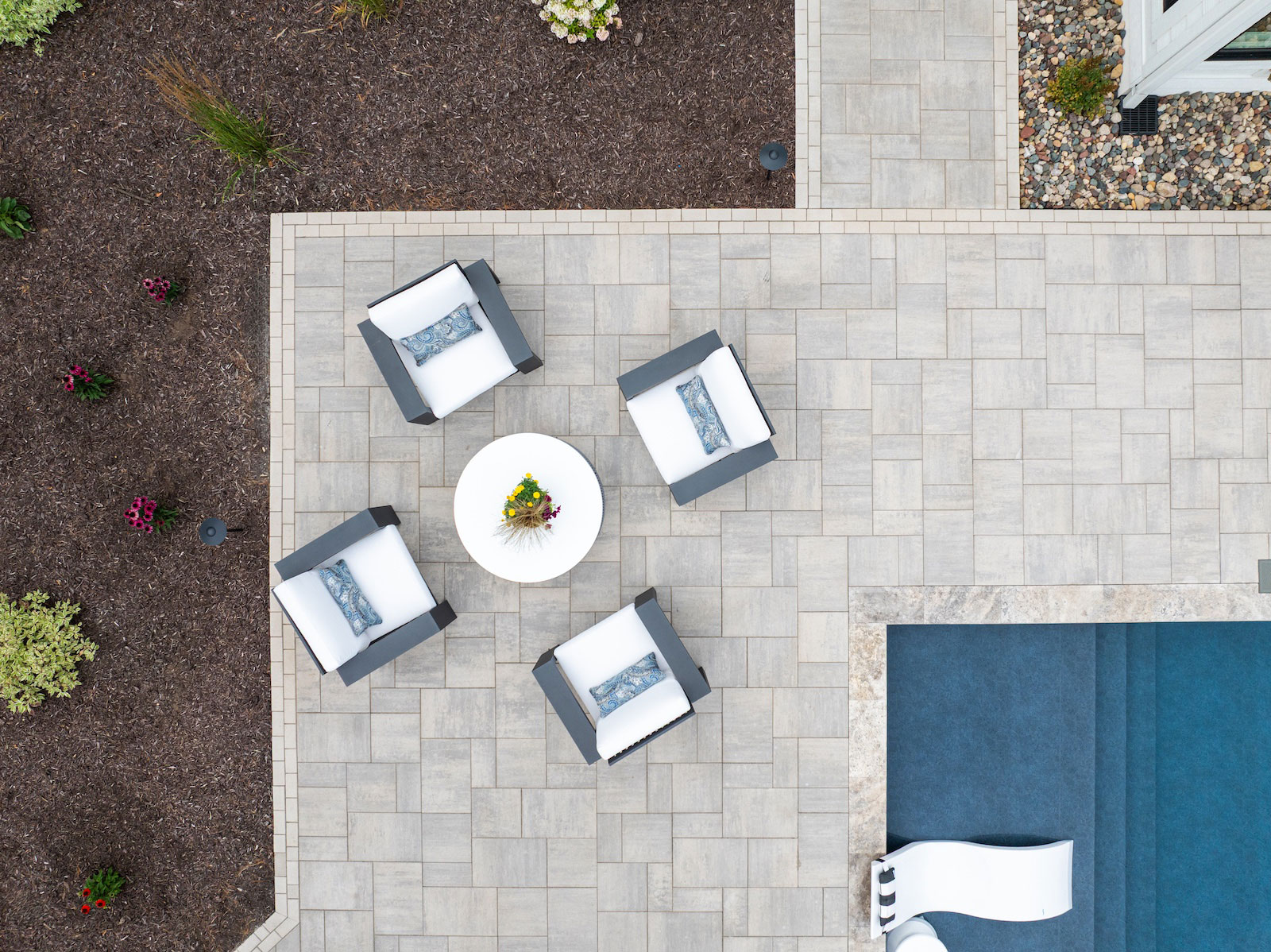 grand-discover-pavers 3