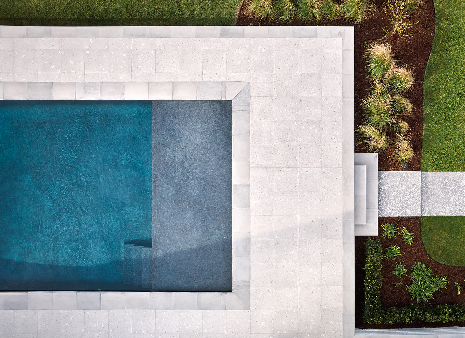 Old World Tabby Oyster Grey 24x24 Porcelain Paver