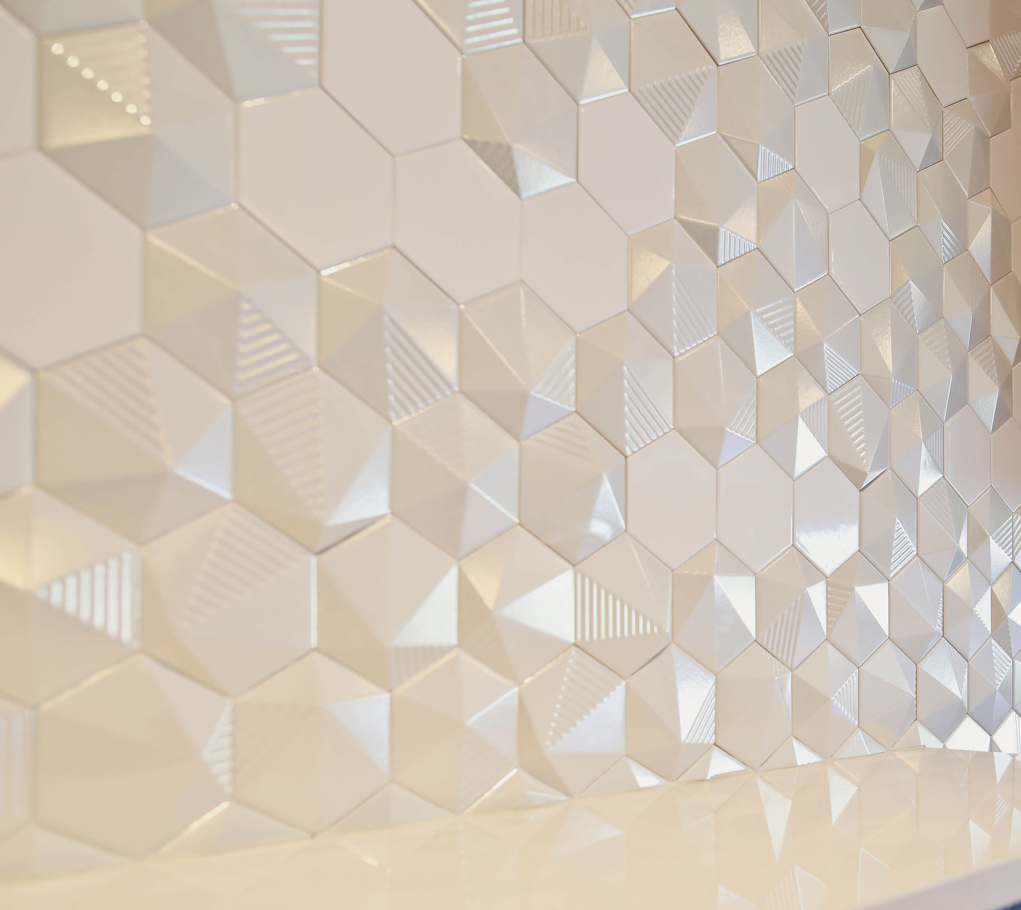 T-205582-M3-W-DTUMB-DSHEX-GLS-room