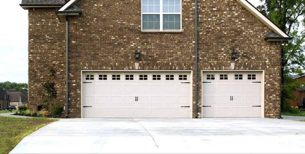 Regency Series - Model 68 | Stamped Carriage Short