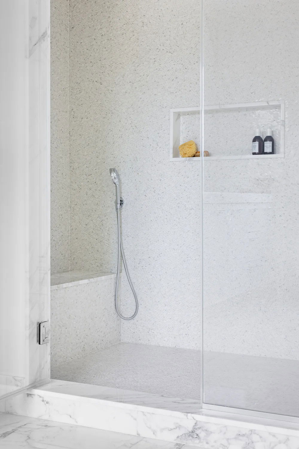 T-279219-ABST-CLG-FT-MOSXDUF-POL-room