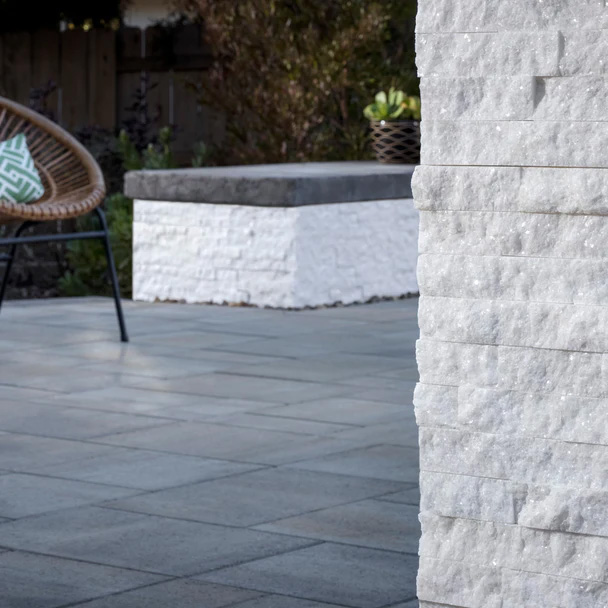 Ledge Panel Frost White Split Face