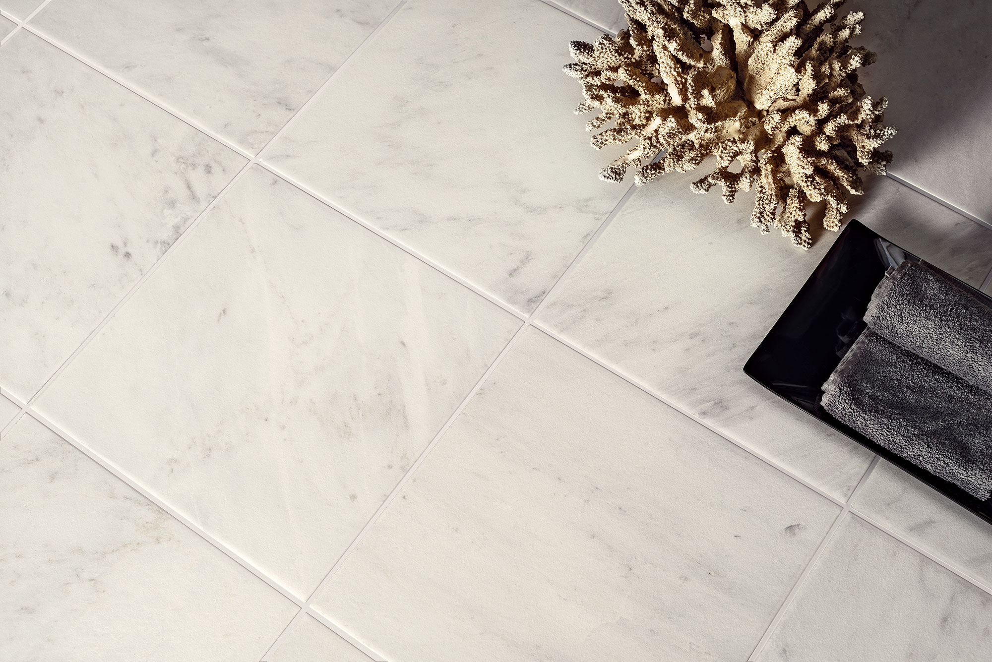 Suite - T-267223-SUI-ARAB-FT-24X24-NAT9MM