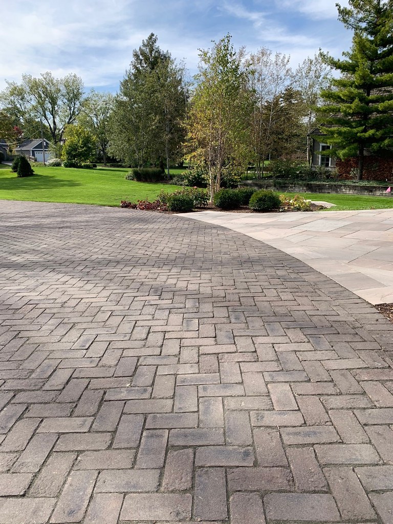 Belcrest Black Paver