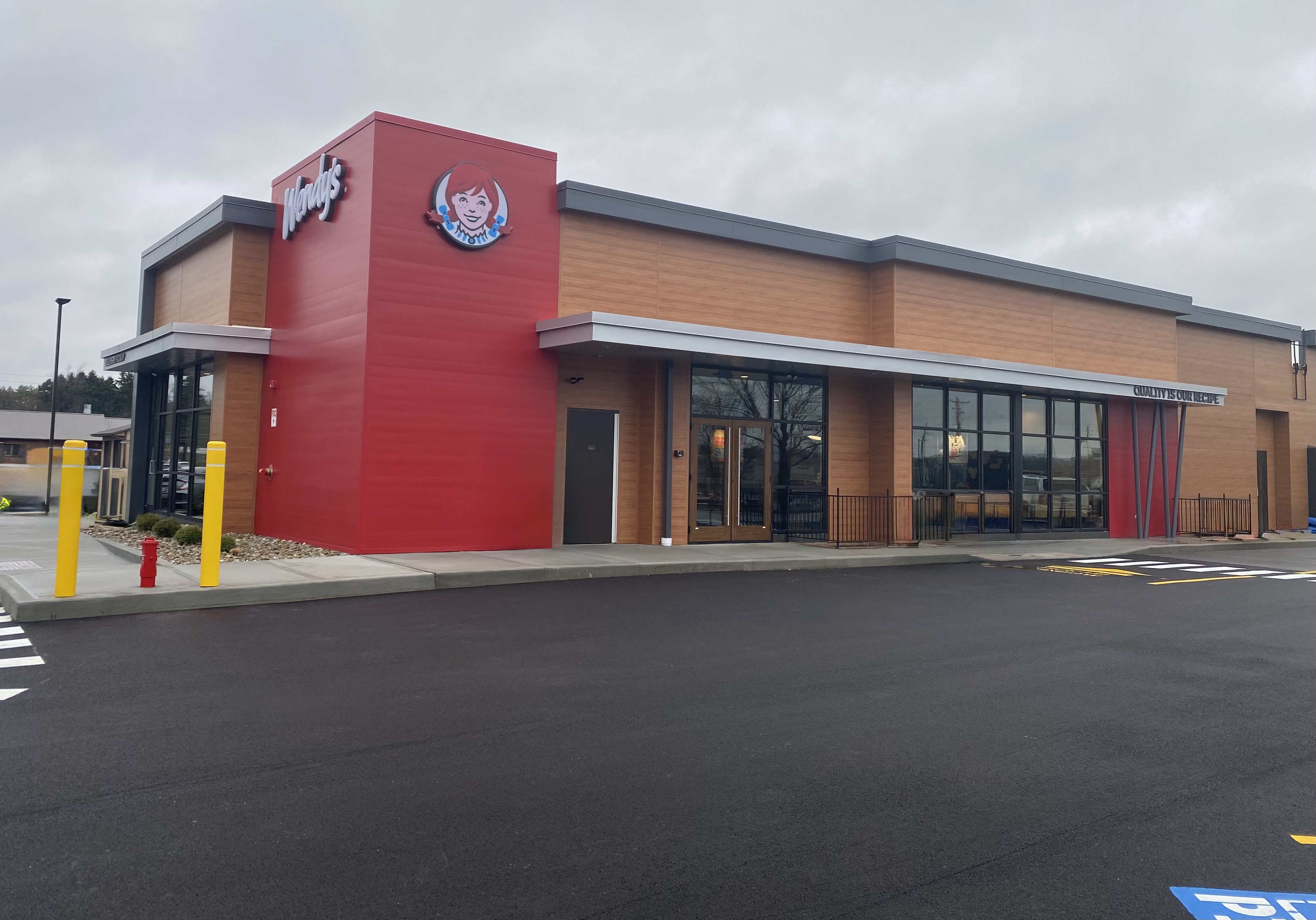 Wendy's - North Canton - Entrance Side of Building