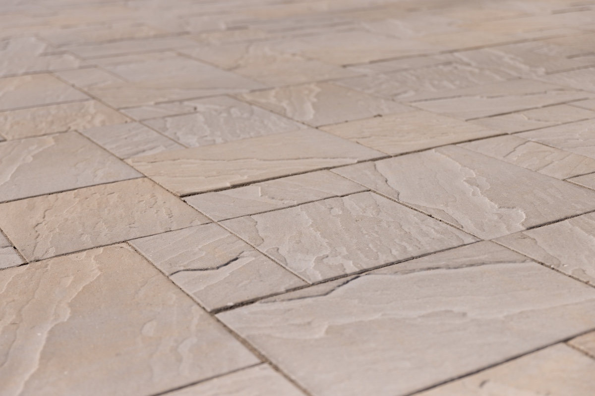 grand-vantage-paver-teaser