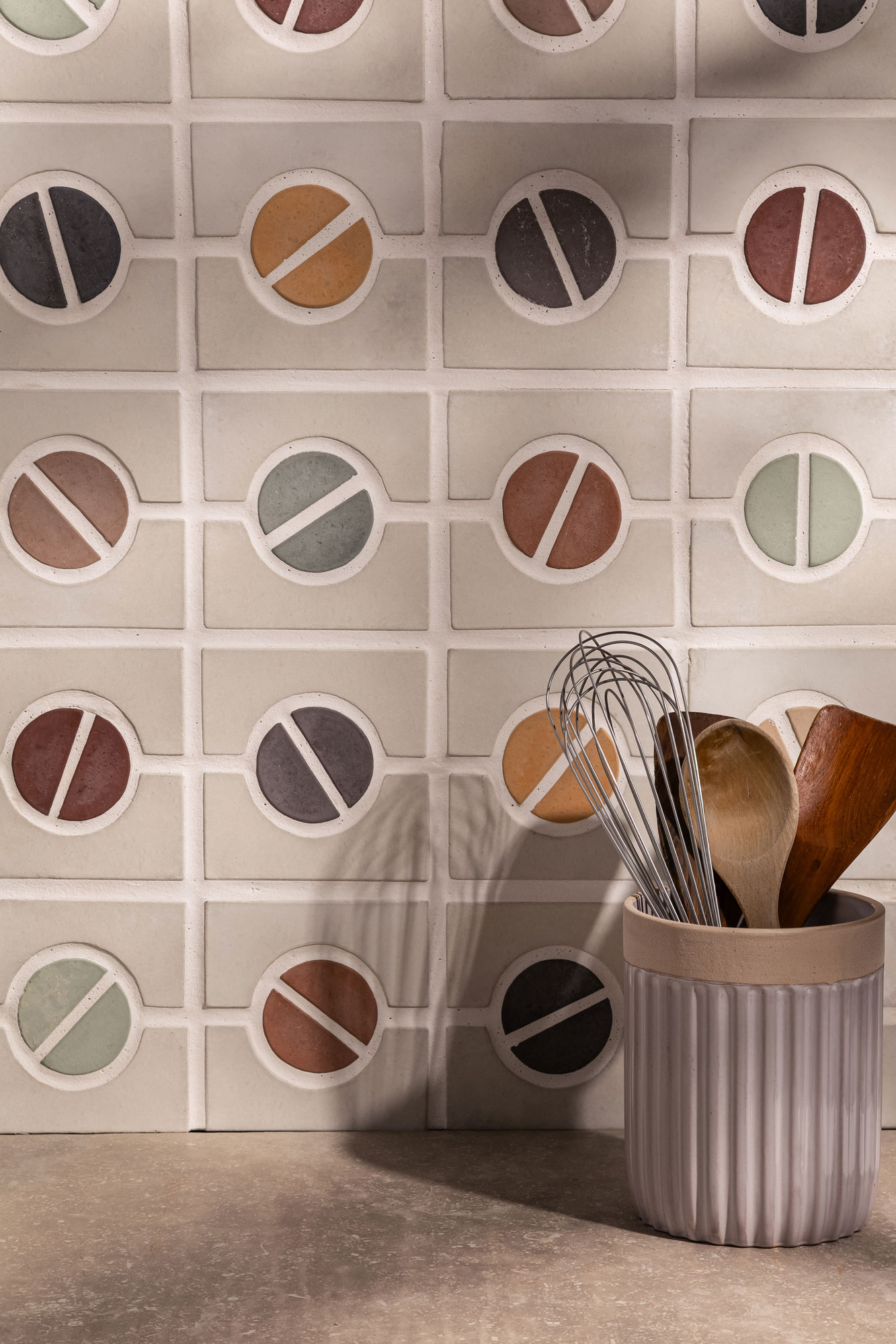 staged-3x5-kitchen-backsplash-arches-6-in-rice-multi-color-dot-05